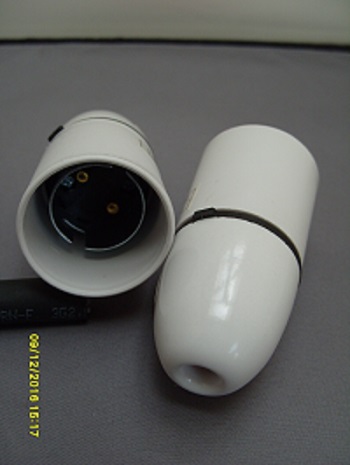 BC Cord Grip Lamp Holder
[CPC/PL092460]