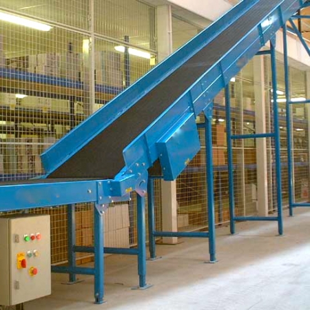 Inclined Conveyors For Mezzanine Floor Integration