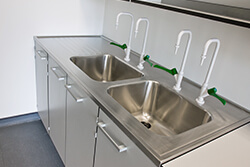 Lab Sinks With 316-Grade Stainless Steel For Dental Clinics