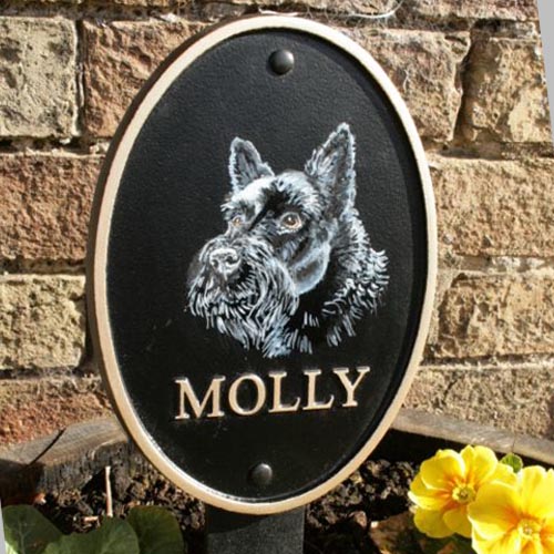 Oval Pet Memorial Portrait With Name & Optional Stake For Ground Fixing