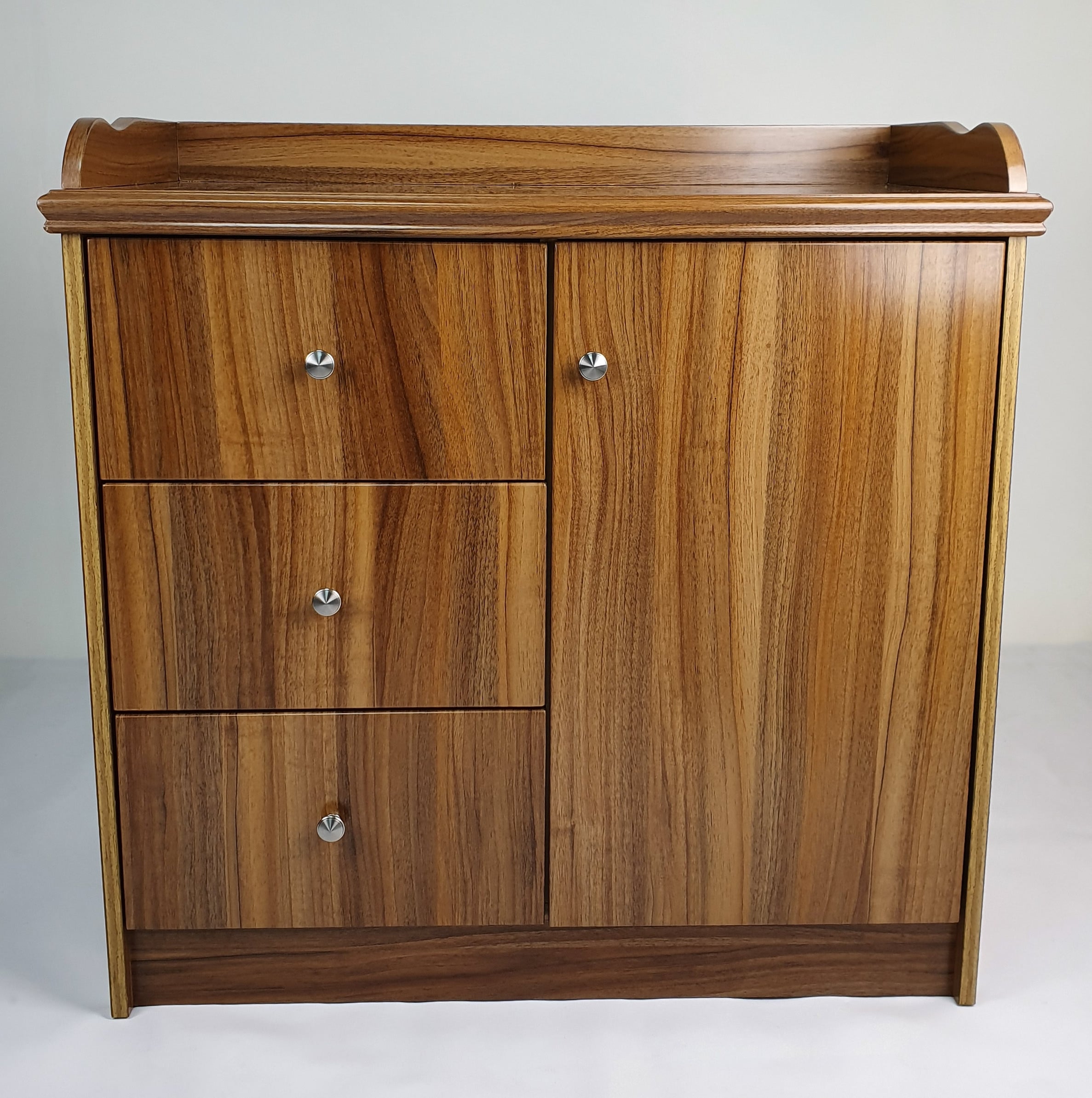 Suppliers Of Small Light Oak Executive Office Cupboard - 2K01 UK