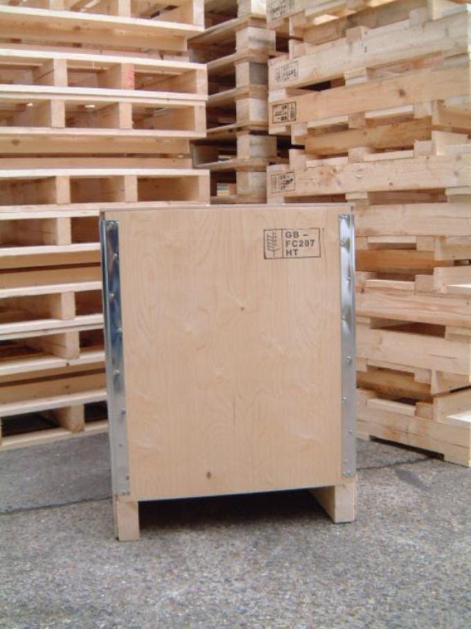 Metal Edge Plywood Cases Supplier