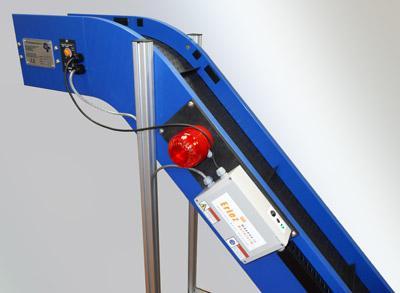 Modular Conveyor With Plate Metal Detector"