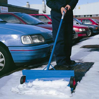 High Quality Snowscoop&#8482; Snow Shovel