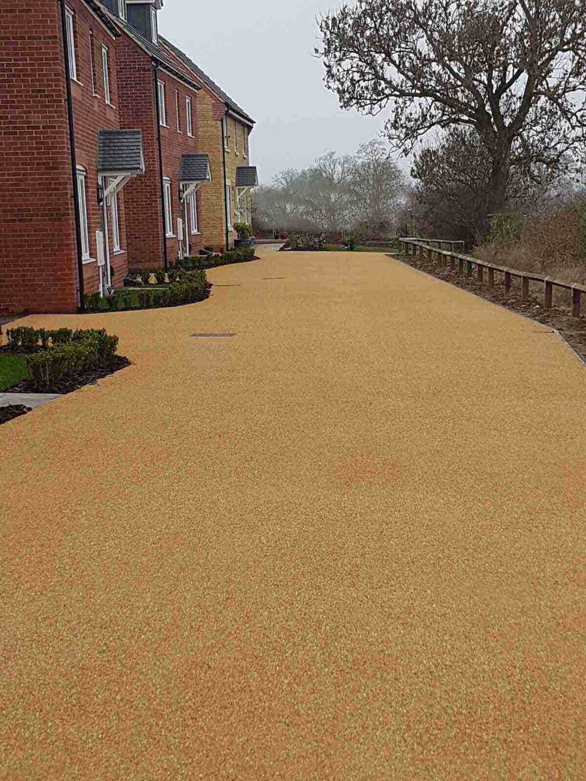 Installers Of Resin Bonded Surfaces For Driveways Midlands
