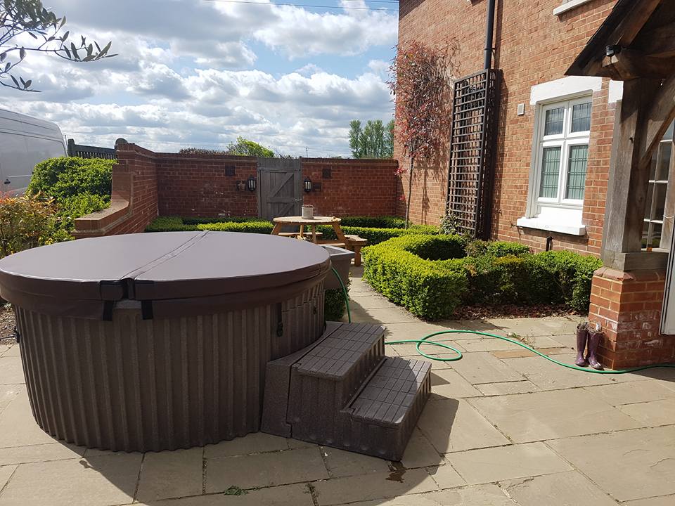 Hot Tubs for Hire Hertfordshire