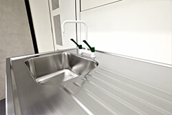 Laboratory Sinks With Integral Bowls For Healthcare Facilities