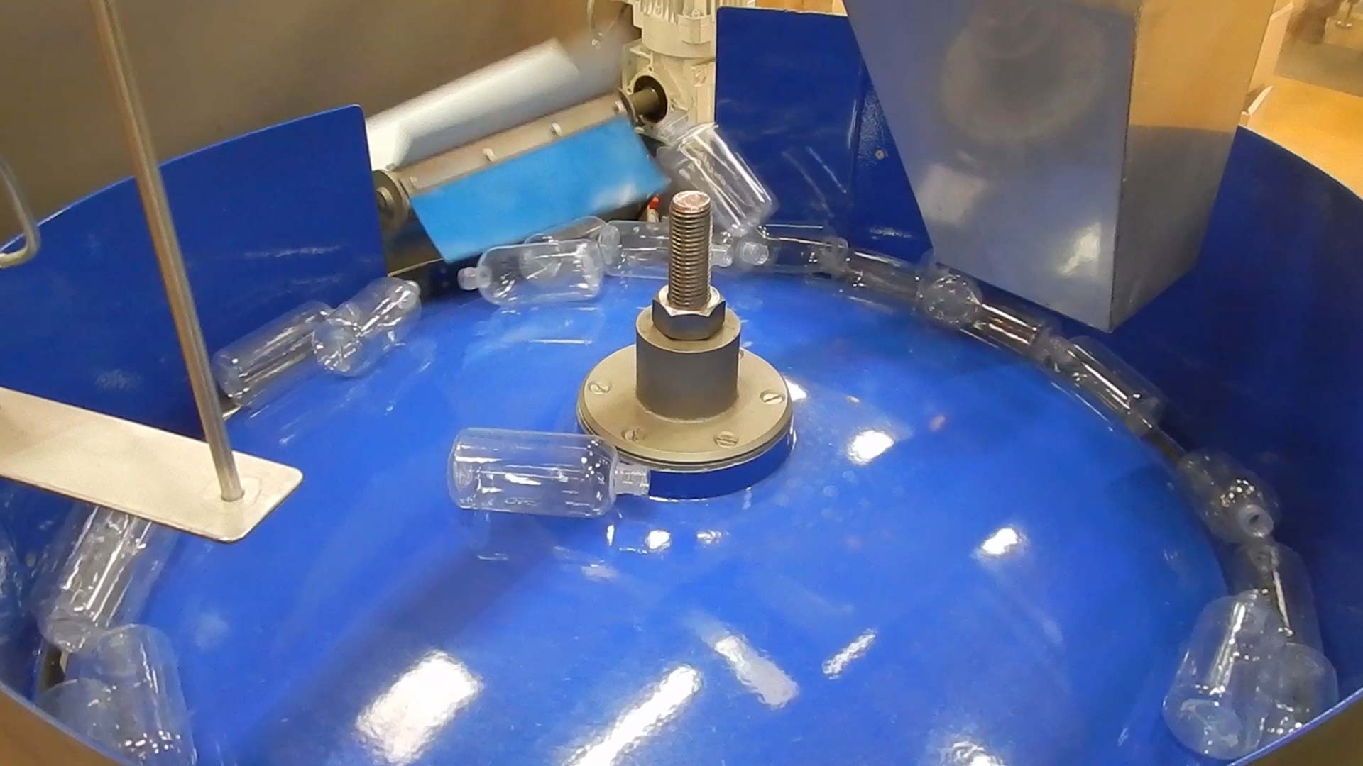Suppliers of Bottle Unscramblers