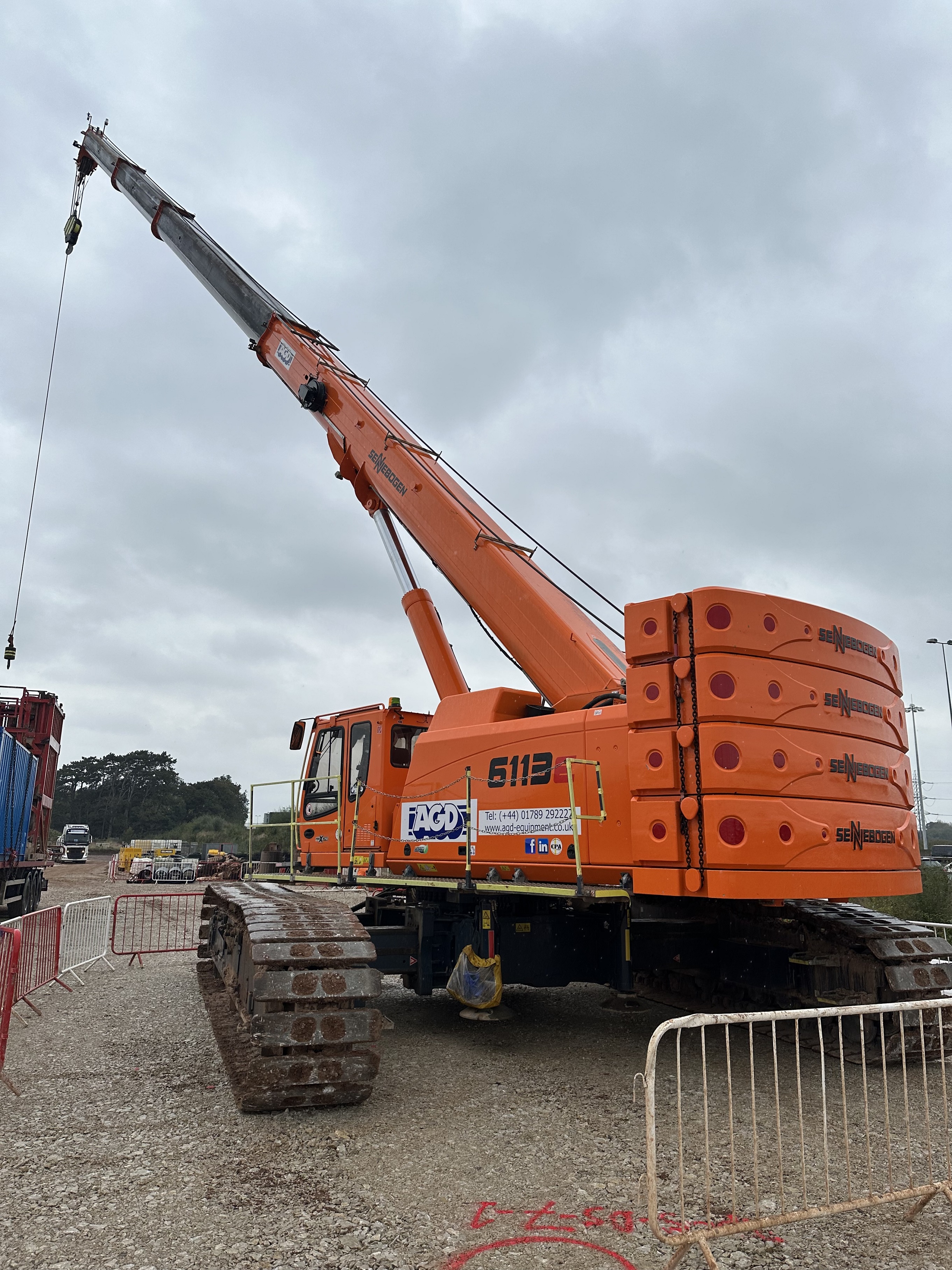 Suppliers of UK Hydraulic Crawler Crane Hire Pioneers