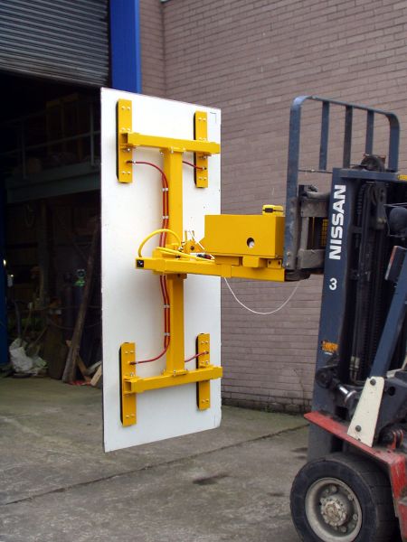 UK Suppliers of Reach Truck Vacuum Lifting Attachments