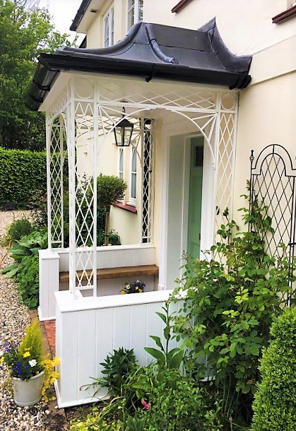 Treillage Porch on Dwarf Wall with Roof Frame