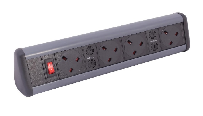 P-Pack-Desk-4S - P-Pack Desktop PDU with 4x UK Power Sockets & Master Switch (4 x UK Socket)