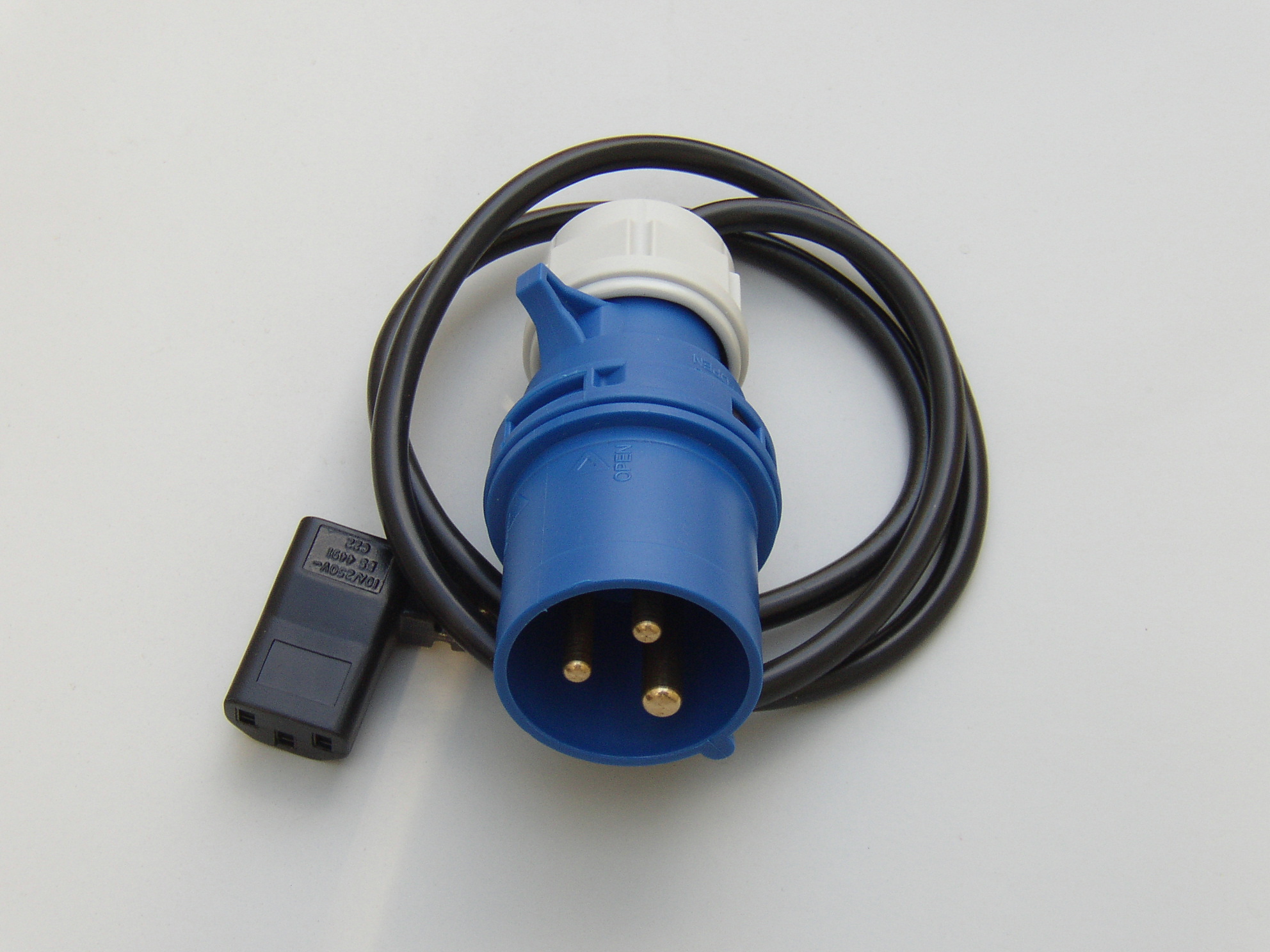 Earth & Insulation Flash Test Adapter 240v 16 amp
[EFU-216]