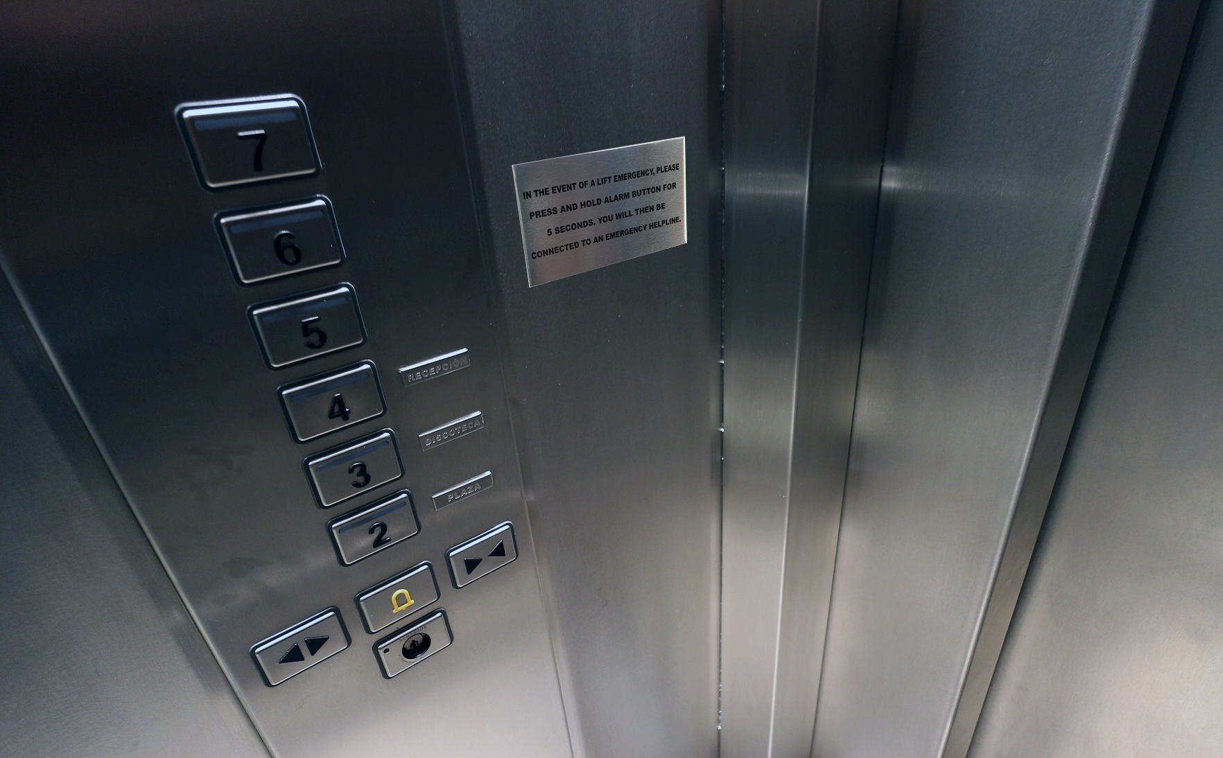 Tamper-Evident Custom Nameplates for Added Security and Authentication