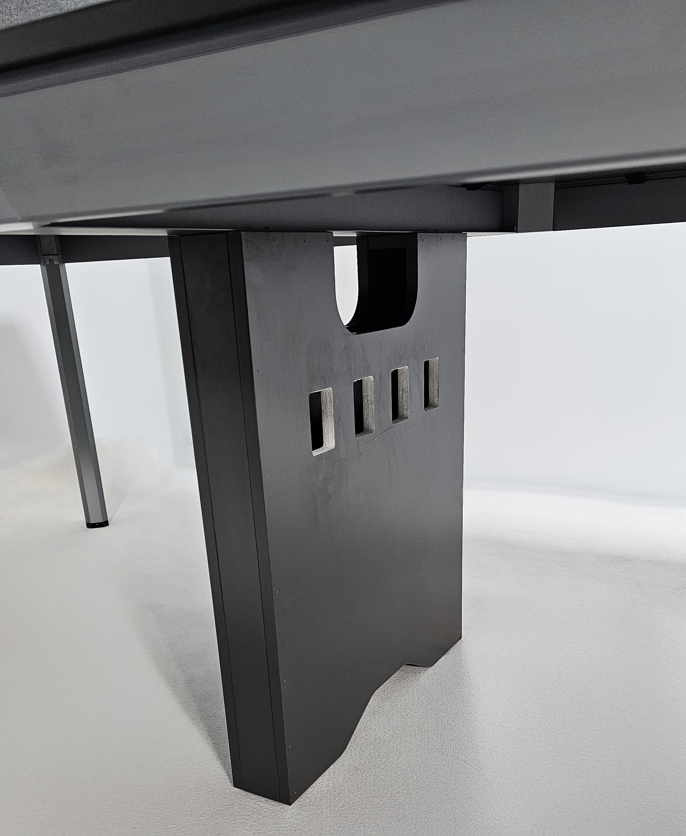 Specialising In Central Connector for the New York-DG16 Workstation North Yourkshire