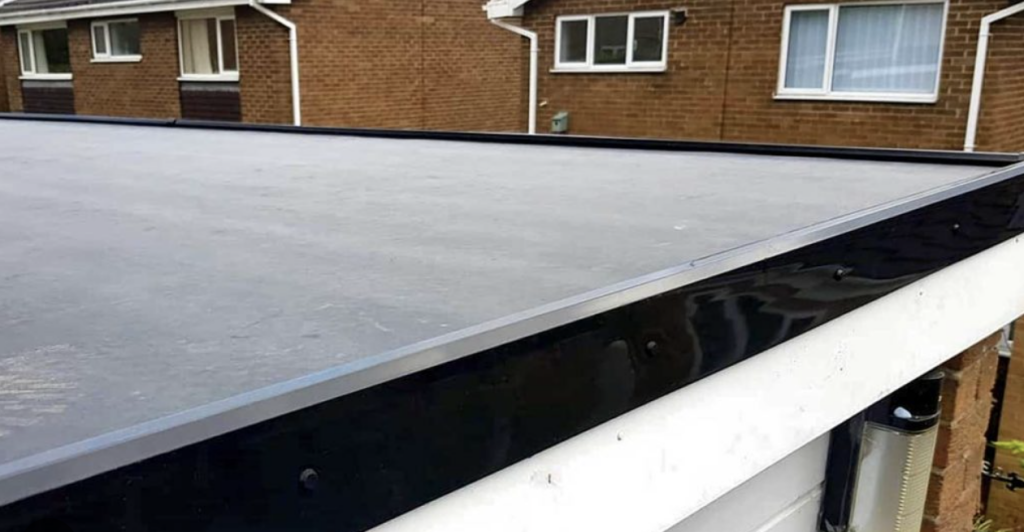 Replacing a Flat Roof Fascia Board