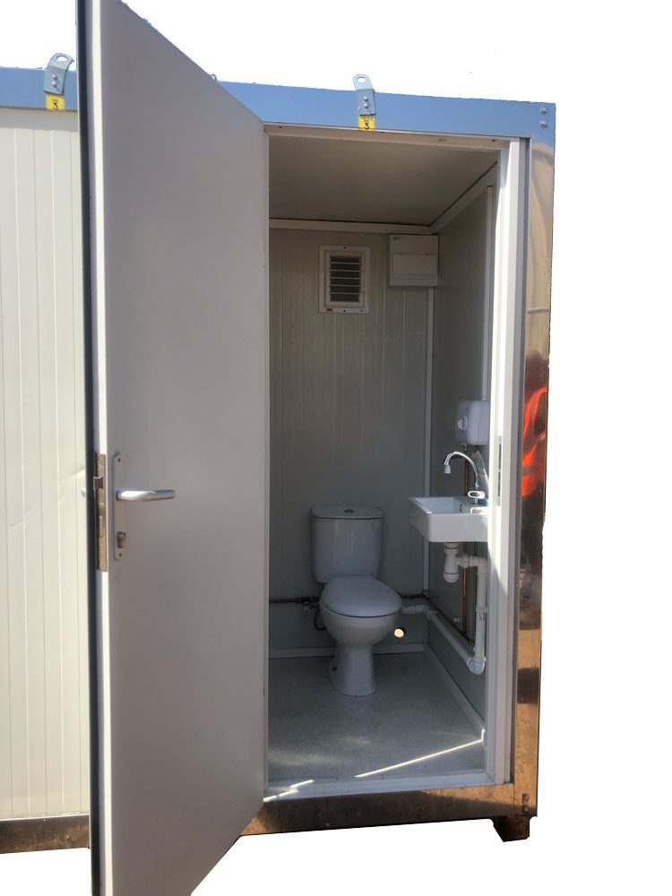 Luxury Portable Bathroom Rental For Weddings