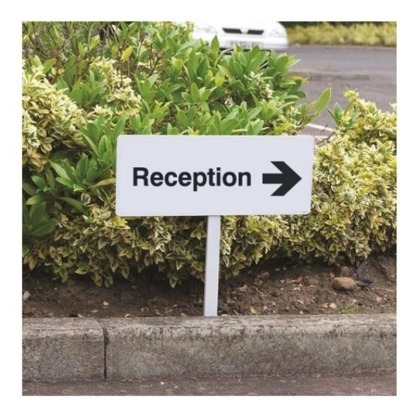 Reception Right – Verge Sign with 800mm Post