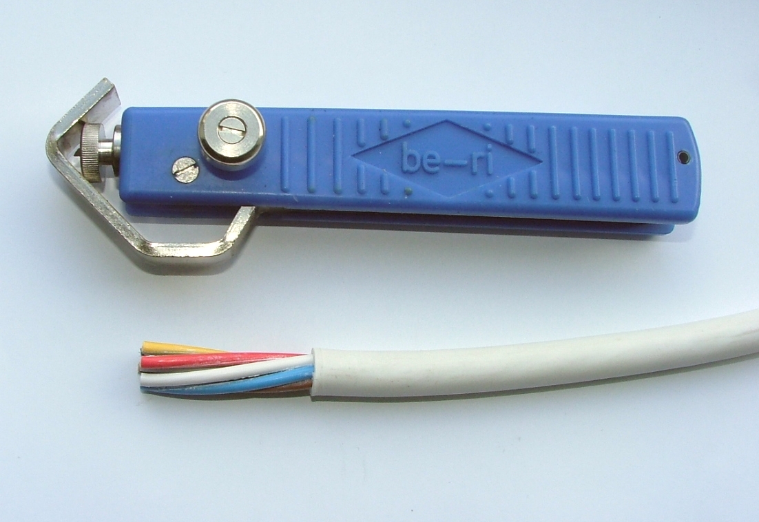 Be-Ri Cable Jacket Stripper
[Be-Ri Wire S]