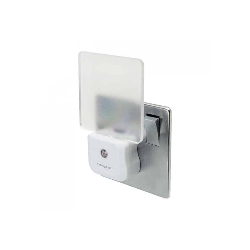 Integral Auto On/Off LED Night Light (UK 3-Pin Plug)