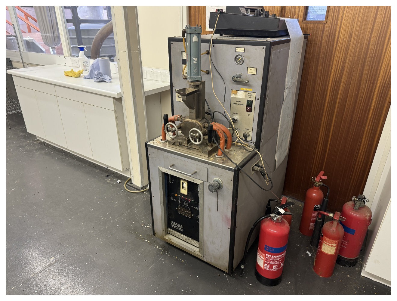 Hampden TR1 Variable torque Rheometer with oil heating.