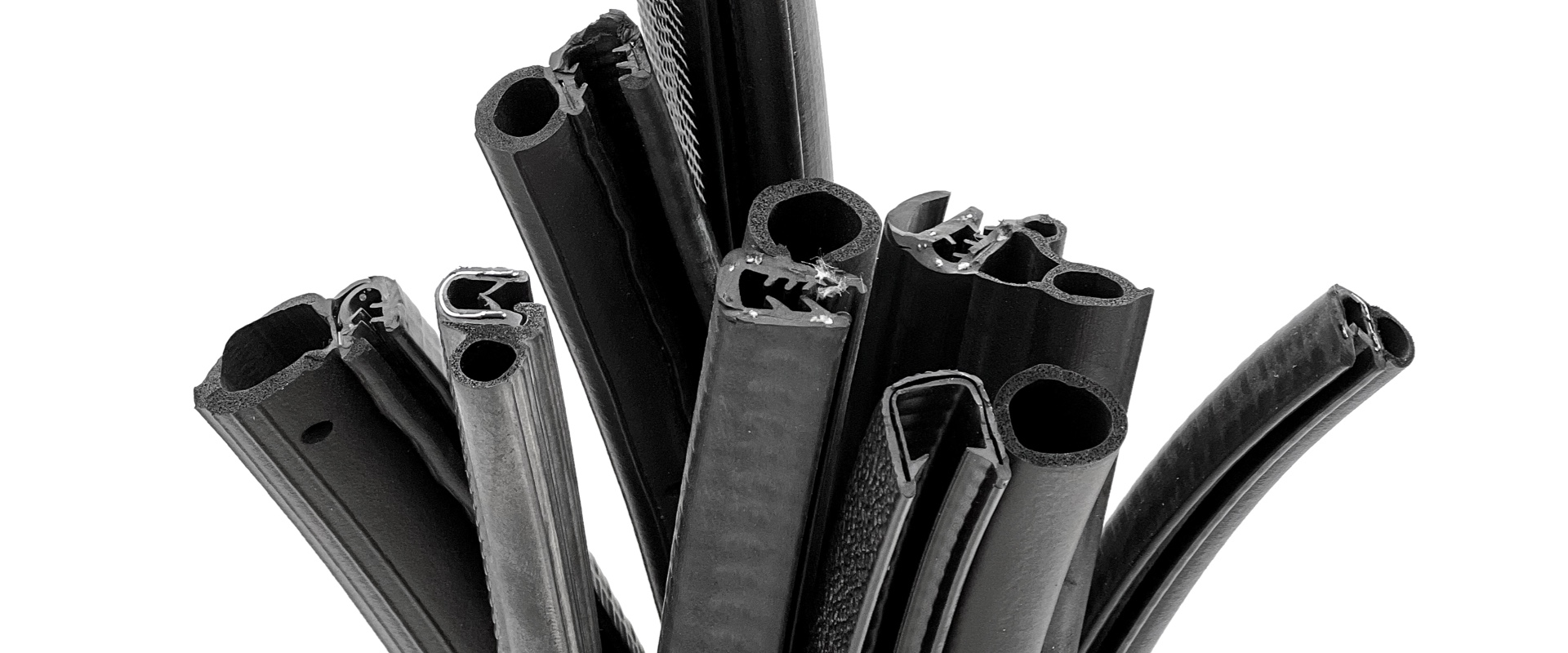 What Is the Difference Between Extruded and Co-Extruded Rubber Seals?