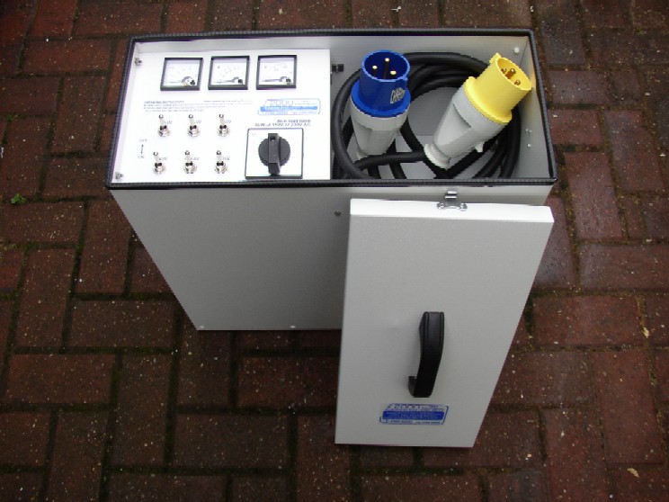 AC6 Dual 110/230V Load Bank Generator Tester
[DV-AC6/LB]