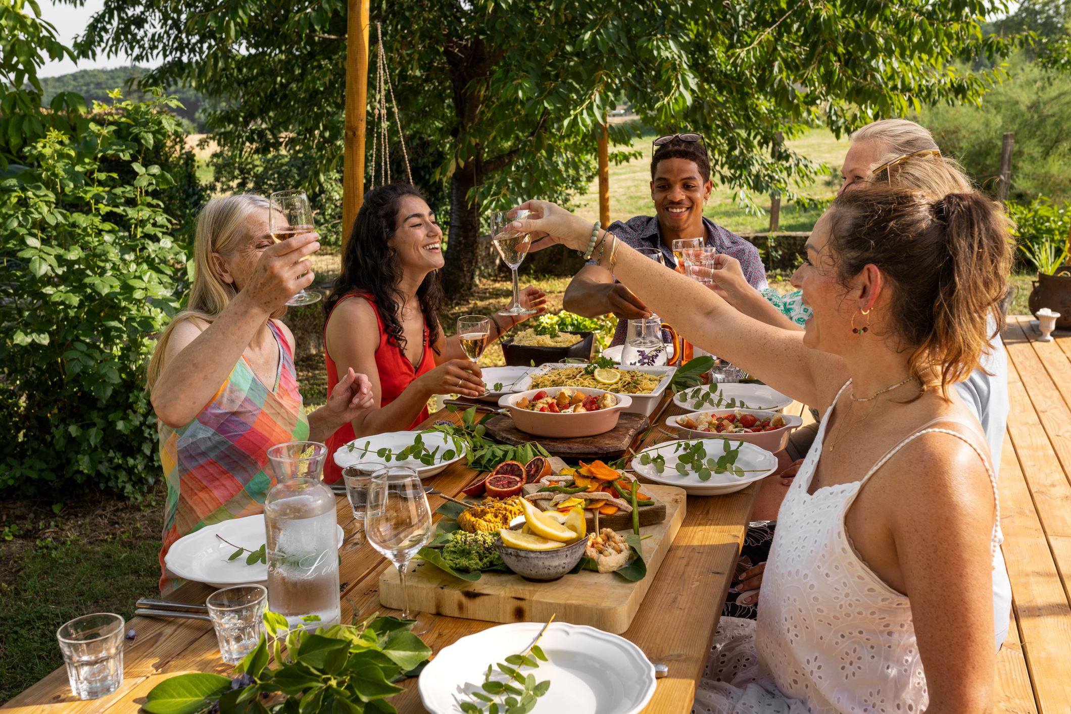 Why customers are a go, for dining Alfresco