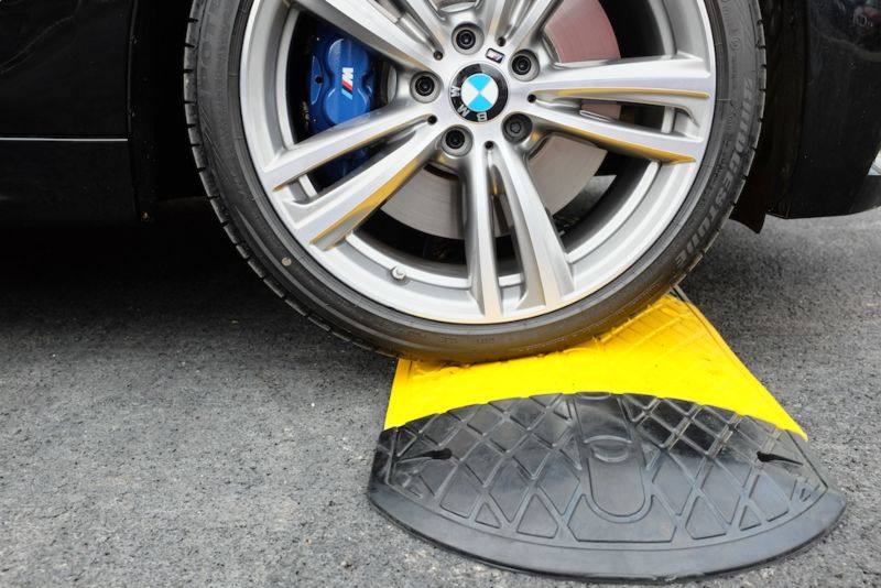 Heavy Duty Speed Bump Kits 60mm High for Public Events