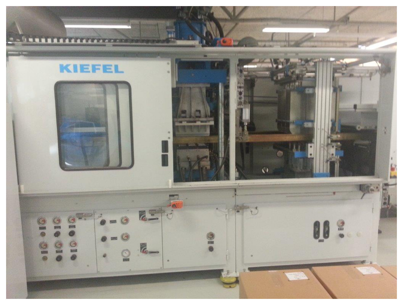 520x400mm Kiefel Kl 52 BFS Auto Pressure/ Vacuum Former With Steel Rule Cut In Place, Stacker And Waste Rewind Ps,eps,pp,pe,pvc,apet, 1996 24000hrs