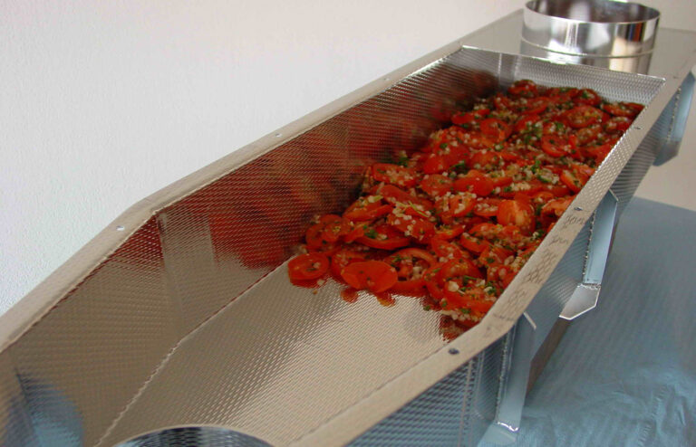 UK Manufacturers of Compact Feeder For Dosing Sliced Chili Peppers