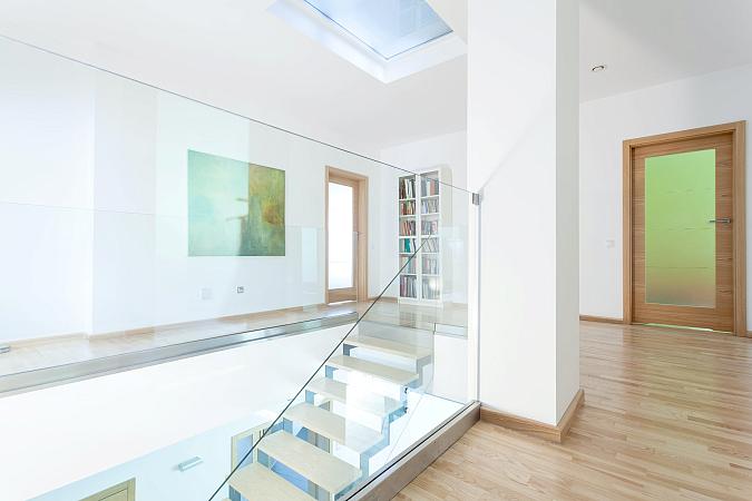 Frameless Glass Balustrade Systems For Balconies And Terraces