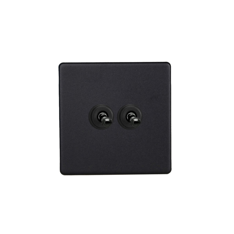 Varilight Urban 2G 10A Intermediate Toggle Switch Matt Black Screw Less Plate