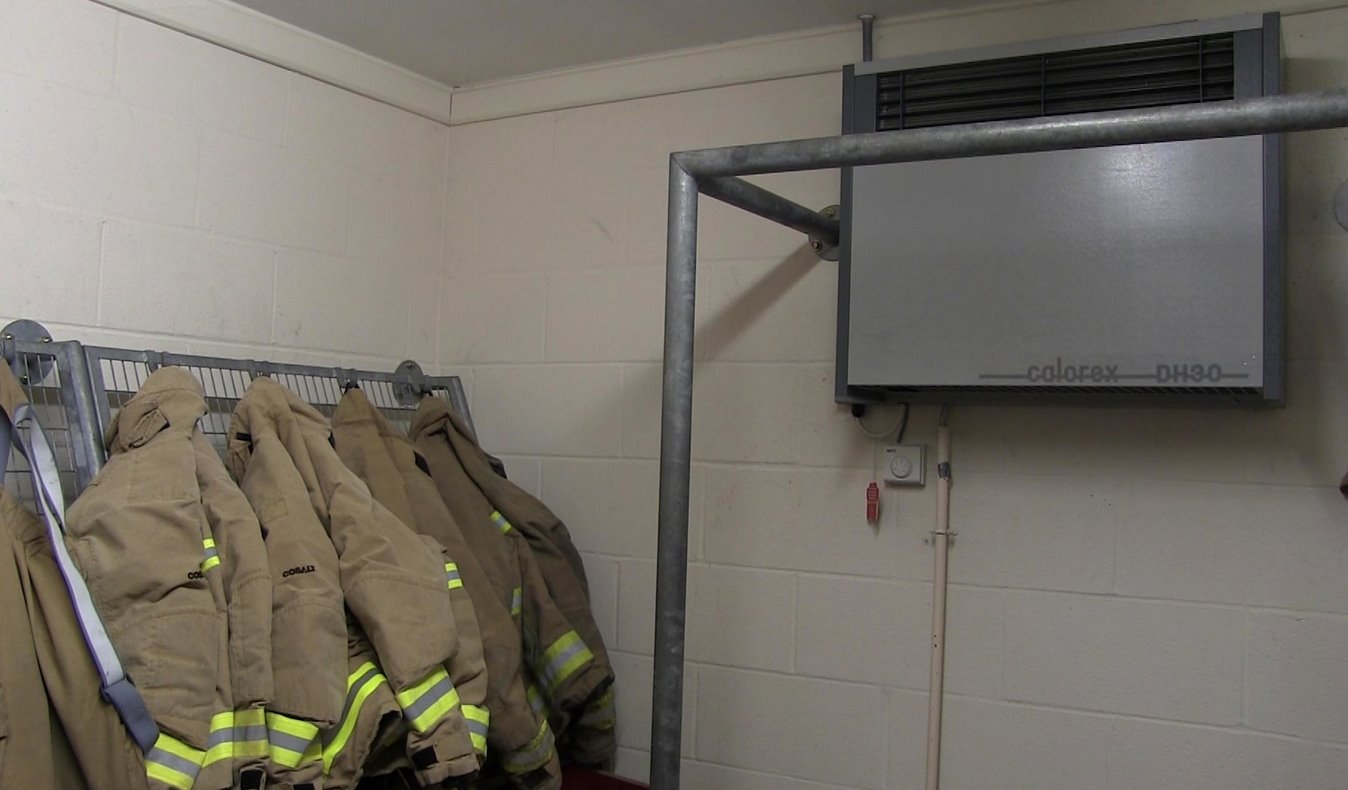 DH30AXP dehumidifier with 2kW electric heater and hot gas defrost.