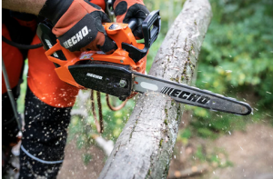 Cordless Chainsaws for Garden and Estate Maintenance