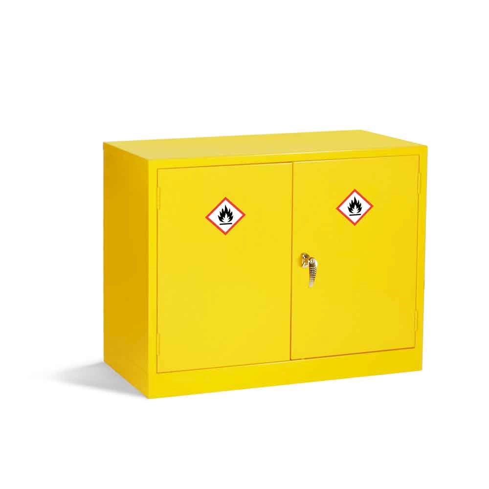 Low Hazardous Substance Cabinet 710H x 915W x 457D by Elite