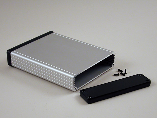 UK Suppliers Of 120 X 78 X 27mm Extruded Anodized Aluminium IP54 Enclosure With Plastic End Plate