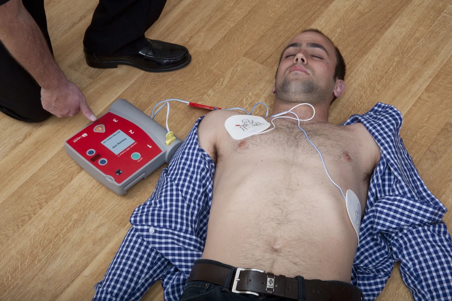 Defibrillator awareness training on all our first aid courses.