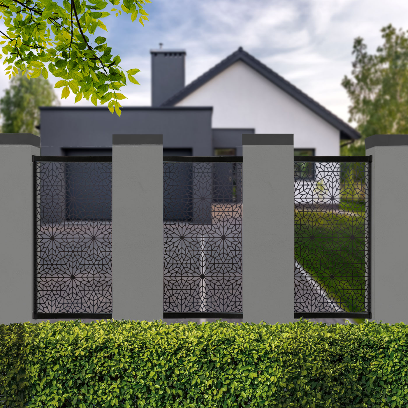 Black Ria Garden Screens for Piers 