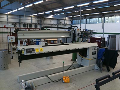 Leading hot water cylinder manufacture purchases its first fully automatic Plasma Seam Welder