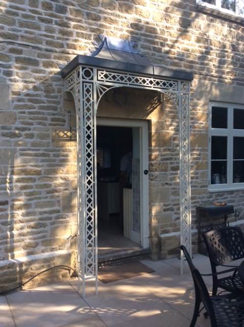 Georgian Porch with Complete Roof