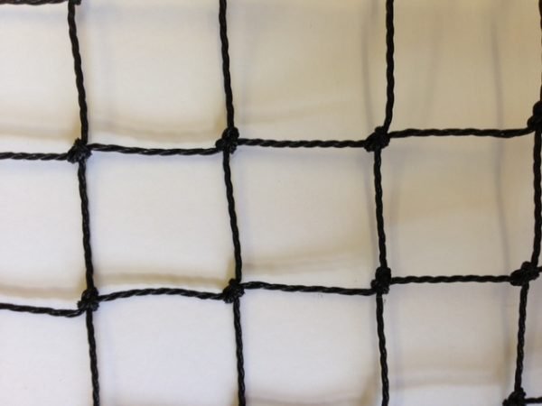 Twisted Polyethylene Netting 28mm 10/12 - Black