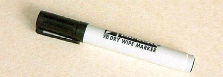 Dry wipe marker pen