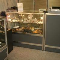 Stylish Display Cabinets for Retail Environment