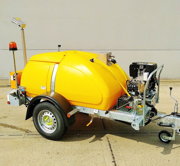 Bowser Pressure Washers For Highway Tow For Hire UK