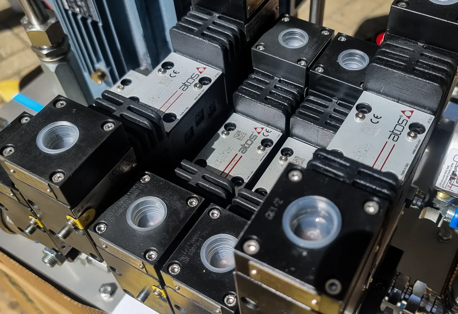 High Pressure Proportional Hydraulic Control Valves Up To 700 Bar