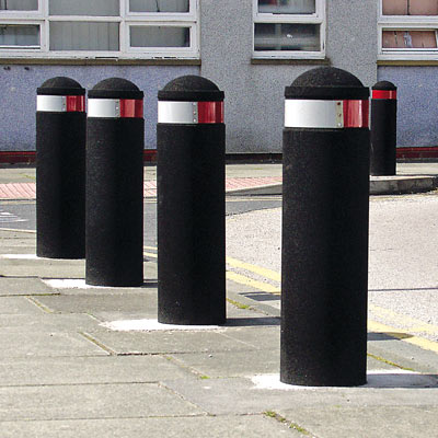 Buffer� Bollard
                                    
	                                    Made from 100% Recycled Rubber