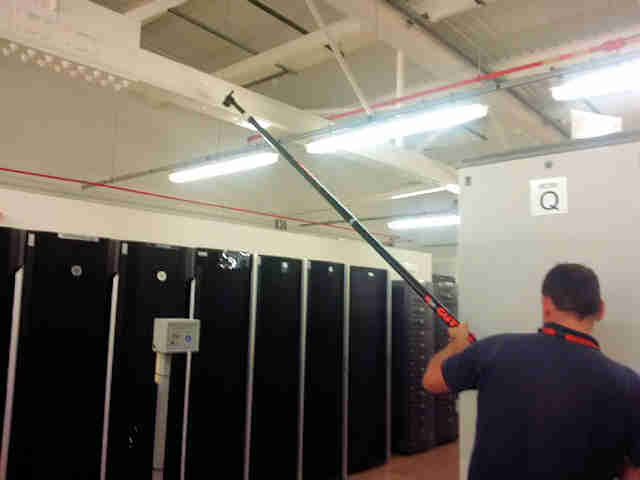 Data Hall Cleaning. Safe High Level Cleaning