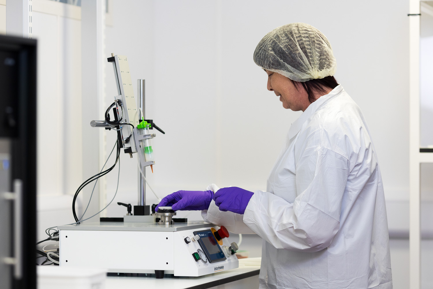 Cleanroom Assembly Services Specialists West Midlands