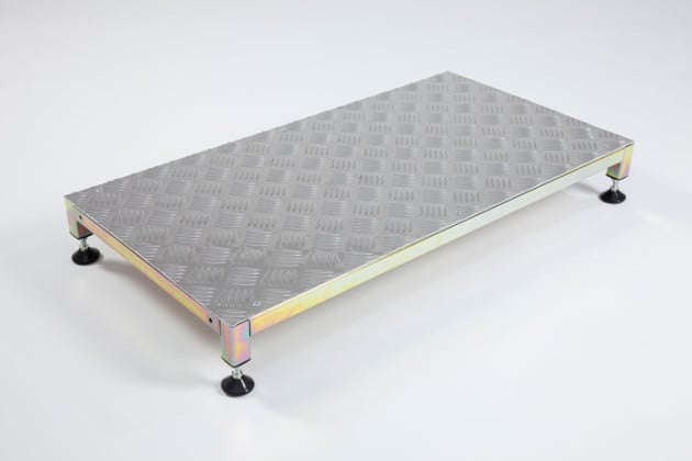 Adjustable Chequered Metal Half Step